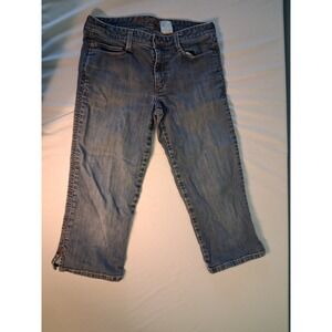 Eddie Bauer Women's Straight Stretch Denim Capris Blue 5-Pocket Design